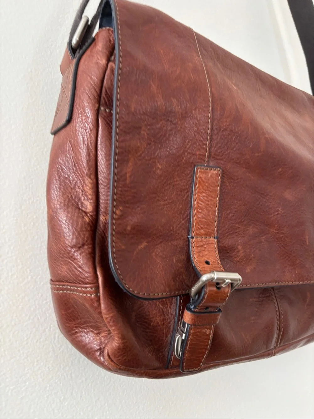 Fossil Leather Messenger Bag Dark Brown Buckle Clasp Briefcase Silver Hardware
